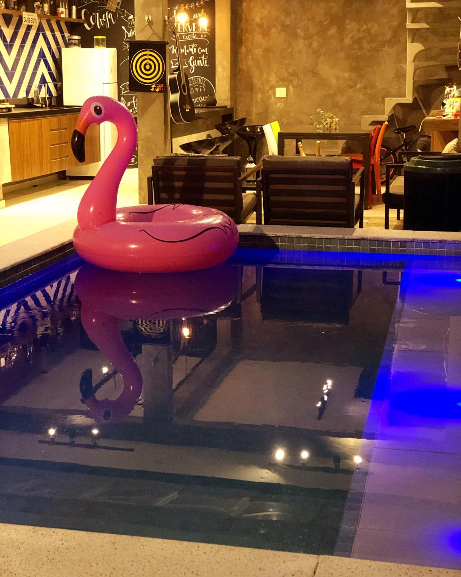 Linda Casa Com Piscina Em Pousada *