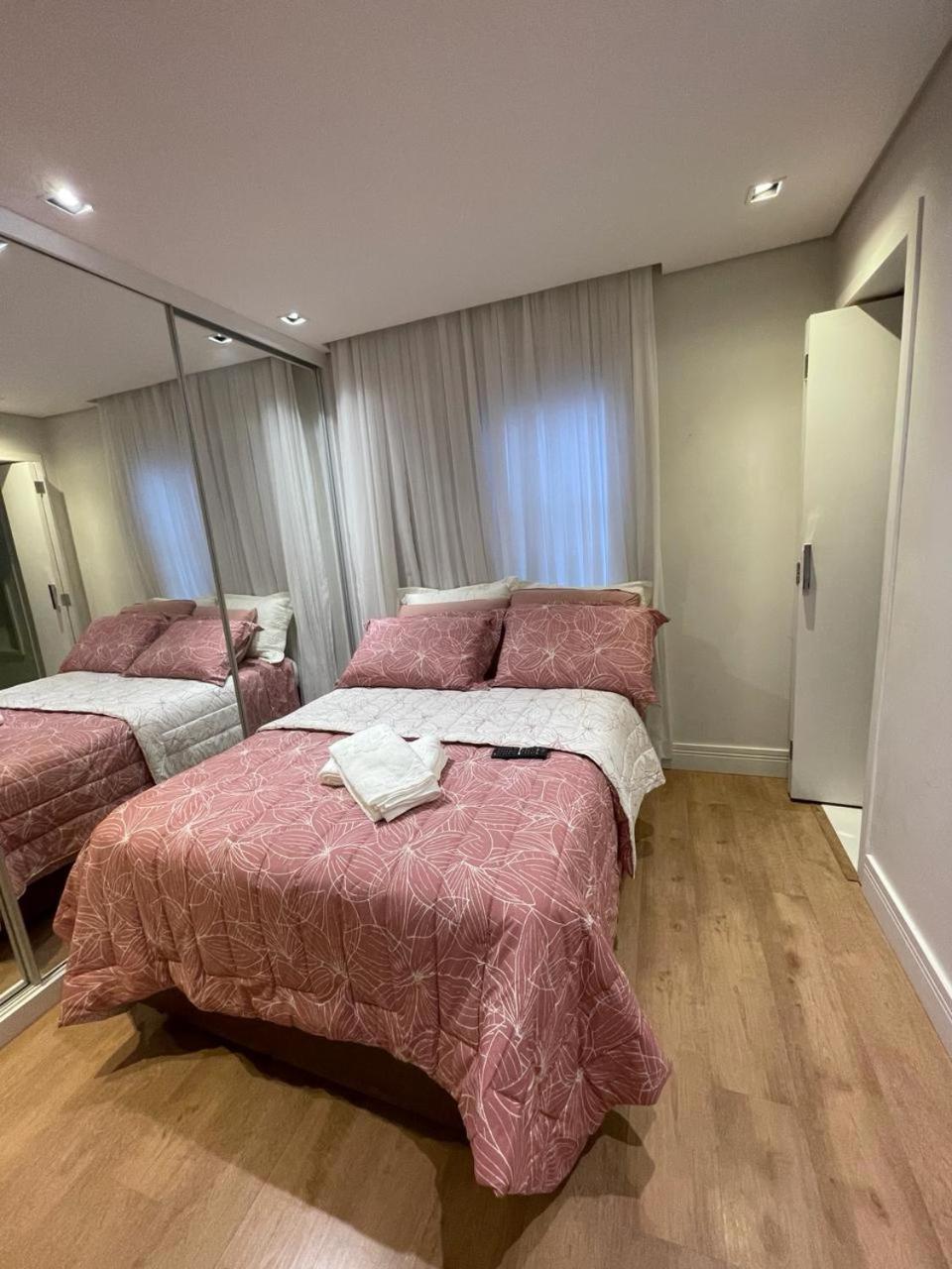 Linda Casa Com Piscina Em São Paulo