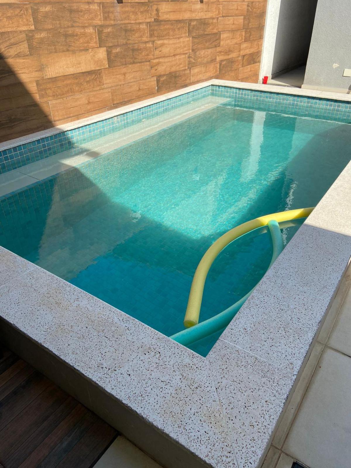 Linda Casa Com Piscina Em Pousada